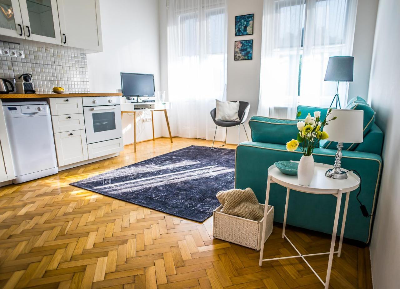 Ybl Apartment City Center Székesfehérvár Eksteriør bilde